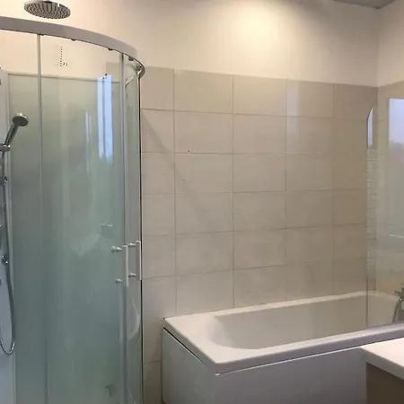 Spacieux Et Chaleureux Nyaraló *